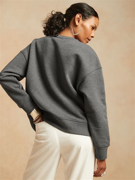 Stay cozy in style with Banana Republic Sweatshirts
